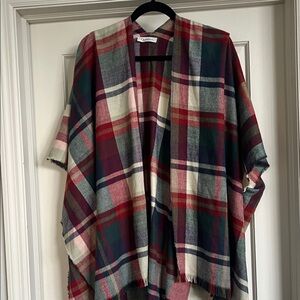 Elegant Plaid Wrap in Red and Green